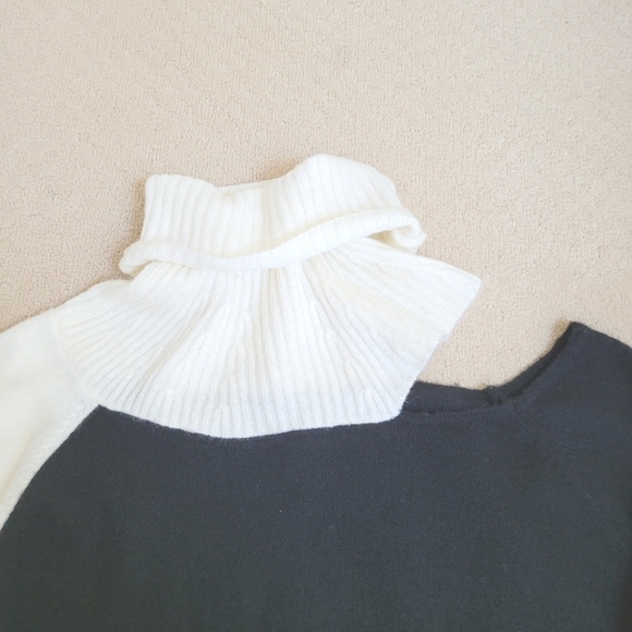 HALOGEN Black & White Turtle Neck Open Shoulder Long Sleeve Sweater Knit - Picture 6 of 6
